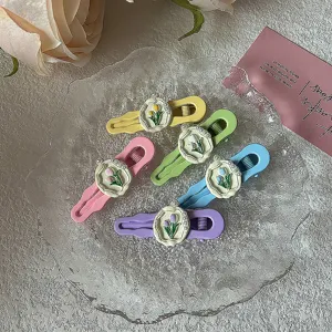 Cute pastel tulip hair clips set cream style floral clips for sweet daily hairstyles and bangs.