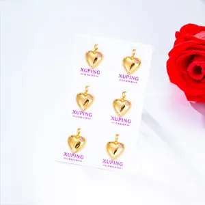 Xuping elegante collana con ciondolo a cuore cavo pietra preziosa artificiale moda.