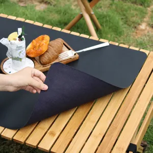 Tapis de table en cuir enroulé, tapis de pique-nique imperméable et protecteur de camping.
