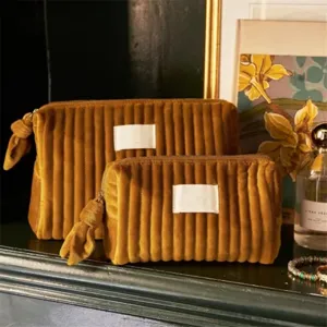Velvet toiletry bag set with pleated design, portable makeup pouch and cosmetic organizer.