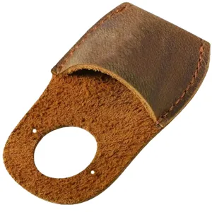 Protecteur de pouce en cuir veritable pour le travail du bois avec trou et coutures.