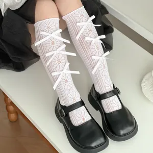 Calze alte in pizzo da ragazza lolita fiocchi nastri bianchi calzini al polpaccio dettaglio