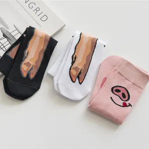 Cute funny pig trotter socks for women and men, creative cartoon animal mid tube cotton socks.