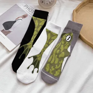 Cute cartoon frog creative mid-calf socks for autumn winter, funny novelty cotton socks daily.