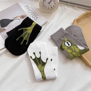 Autumn winter cute funny cartoon frog design mid tube socks creative casual socks for men and women