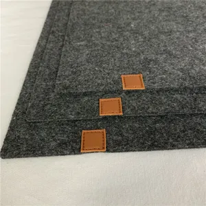 Mantel individual de fieltro cuadrado resistente al calor antideslizante con parche de cuero
