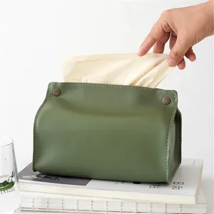 Grüner PU Leder Kosmetiktücherbox Halter für Auto und Zuhause mit Druckknopf Detail.