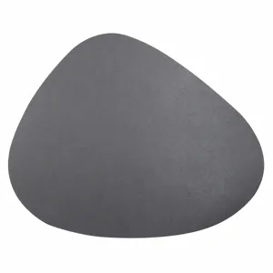 Irregular leather placemat heat-insulating oil-proof table mat for home and restaurant.