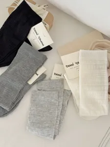 Sommer transparente Netz Wadenstrümpfe Detail, atmungsaktive weiße schwarze Socken
