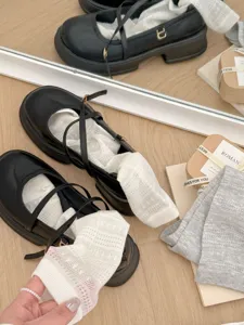 Ballett Stil Damen Wadenstrümpfe mit schwarzen Mary Jane Schuhen, atmungsaktives Sommer Frühlingsset.