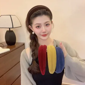 Velvet wide headband for women, thick hair hoop, comfortable daily hair accessories.