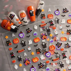 Autocollants d'ongles d'Halloween gaufrés 5D avec des fantômes, squelettes et citrouilles mignons.