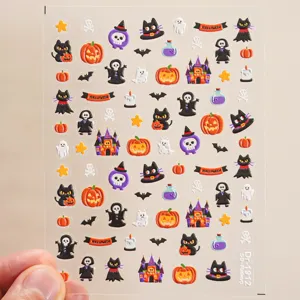 Autocollants d'ongles d'Halloween gaufrés 5D avec des fantômes et des chats mignons.