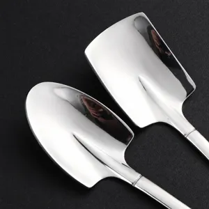 Set di cucchiai a forma di pala in acciaio inox, simpatici cucchiaini per caffè e dessert.