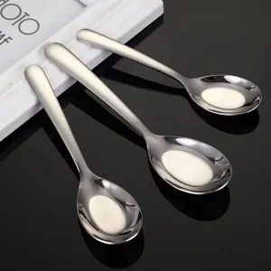 Set di tre cucchiai da zuppa in acciaio inossidabile con manico lungo finitura lucida