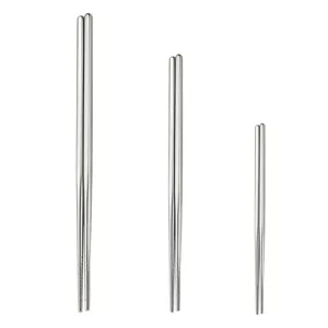 Set di bacchette in acciaio inossidabile, utensile da cucina con design antiscivolo.