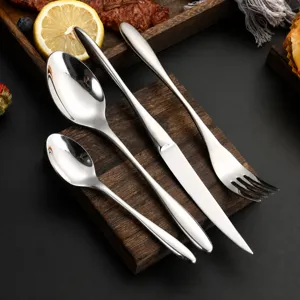 Set di posate in acciaio inossidabile 304 coltello forchetta cucchiaio per cucina e tavola.