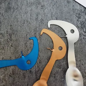 Edelstahleröffner für Passionsfrüchte, kreativer Fruchtteiler und Löffel für die Küche.