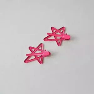 Cute pink star hair clips metal duckbill hairpins sweet sweet hair accessories for girls.