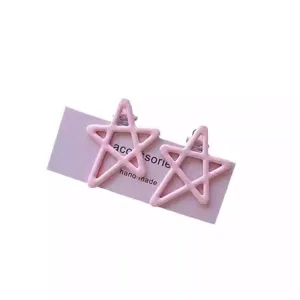 Cute candy color star hair clips for girls, lovely pink duckbill clips for sweet styling.
