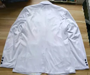 Giacca blazer slim casual bianca da uomo vista posteriore un bottone abbigliamento formale