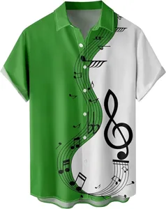 Camisa de hombre de manga corta con botones y estampado gráfico de notas musicales verde y blanco.