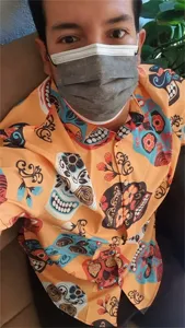 Heren korte mouw hemd met kleurrijke schedel bloemen print, casual zomervakantie knop hemd.