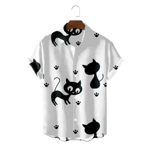 Heren korte mouw Hawaïhemd met zwart kattenpatroon, ideaal voor de zomer aan het strand.