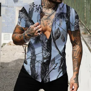 Chemise homme à manches courtes imprimé branches d'arbres pour vacances à la plage.