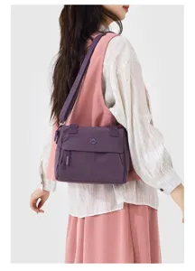 Korean retro casual single shoulder crossbody bag solid color fashion commuter small square bag