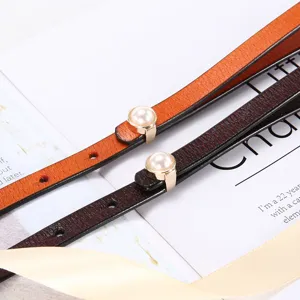 Λεπτή δερμάτινη ζώνη με περλέ αγκράφα κομψό γυναικείο αξεσουάρ για φόρεμα παλτό πουλόβερ