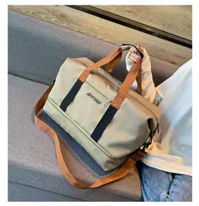 Large capacity travel duffel bag, lightweight shoulder bag for business trip, fitness and sports.