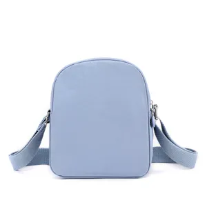Mini sac bandoulière bleu clair pour femmes, sac de téléphone décontracté avec sangle.