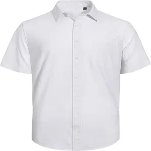 Herren weiss kurzarm hemd tasche detail nahaufnahme minimalistische freizeitkleidung