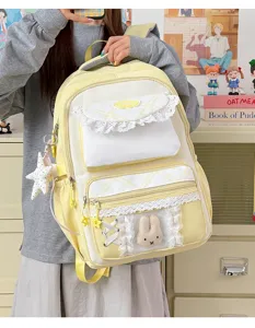 Sac à dos écolier japonais doux et mignon avec design en dentelle à carreaux et peluche.