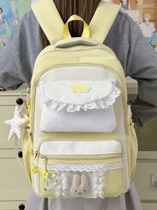 Sac à dos étudiant de style japonais doux avec détails en dentelle à carreaux et pendentif lapin.