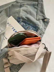 Casual minimalist crossbody bag for women, sweet Korean style daily shoulder tote bag.