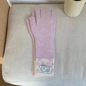 Gants longs tactiles en tricot rose avec étiquette lapin mignonne, chauds pour hiver en plein air.