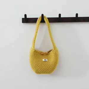 Sac à Main Tricoté pour Femmes Petit Sac Cabas en Fil de Polyester Avec Bouton Knebel en Bois Style Japonais Sac de Rangement Doux