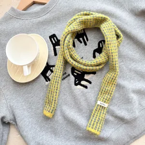 Écharpe longue et fine en tricot motif écossais Y2K, jaune bleu, accessoire chaud.