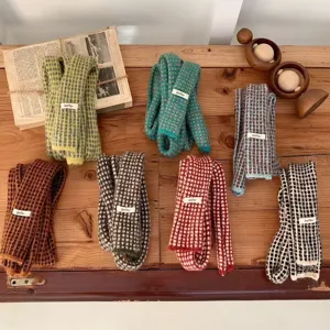 Écharpe fine en tricot à carreaux style rétro pour femme, longue écharpe d'hiver élégante