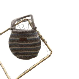 Sac à main tricoté vintage à rayures, joli sac fourre-tout décontracté, petite pochette légère.