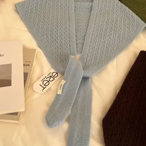 Écharpe triangulaire en tricot ajouré de pure laine hiver chaud élégant protège-cou petit châle