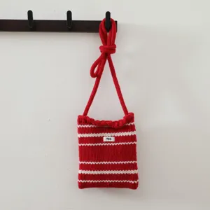 Sac de Téléphone Portable Coréen Rétro en Tricot Rayé pour Femmes Artistique Contraste de Couleur Mini Sac Bandoulière Tissé