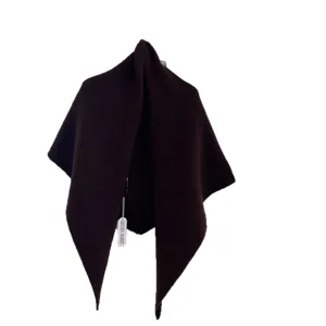 Chale triangulaire en tricot doux d'hiver pour femme, écharpe élégante couleur unie.