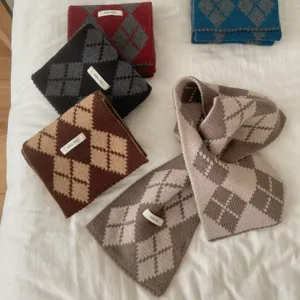 Écharpe en tricot argyle rétro coréen femmes automne hiver mode polyvalente foulard à carreaux