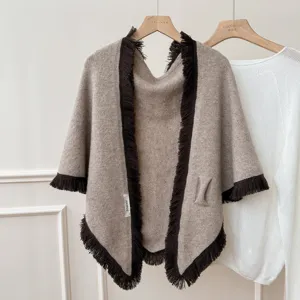 Châle Triangulaire à Glands en Tricot Rétro pour Femmes Automne Hiver Chaud Poncho Cape Couleur Contrastée Écharpe à Franges Tricot Élégant