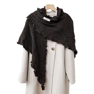 Scialle triangolare in maglia con volant retrò per donna, mantella invernale calda ed elegante.