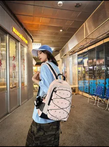 Japanese color-block functional mountaineering backpack, light outdoor camping daypack for couples.
