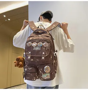 Zaino scolastico carino con capibara per studenti, grande capacità versatile borsa marrone.